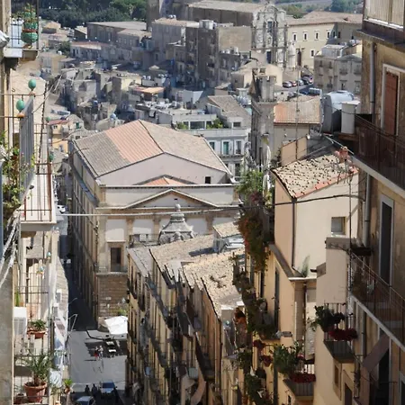 Al Quarantuno * Caltagirone